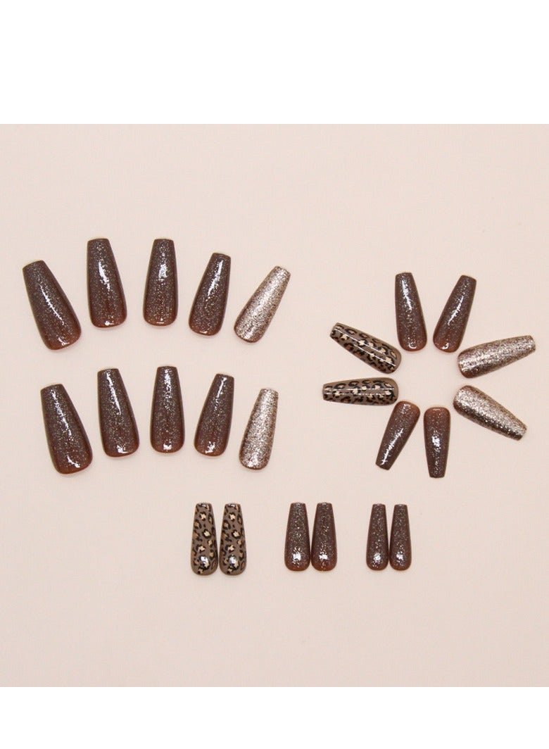 24 Pcs Caramel Glitter Leopard Print Press-on Nails for Women and Girls, Medium Length Stick-on Nails, False Nails with Glossy Finish, Trendy Manicure Set - Image 3
