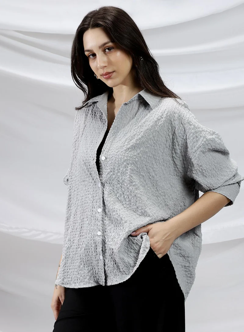 Campus Sutra Campus Sutra Women's Moon Grey Cubic-Seersucker Relaxed Shirt For Casual Wear | Spread Collar | Long Cuffed Sleeves | Button Closure | Shirt Crafted With Comfort Fit For Everyday Wear