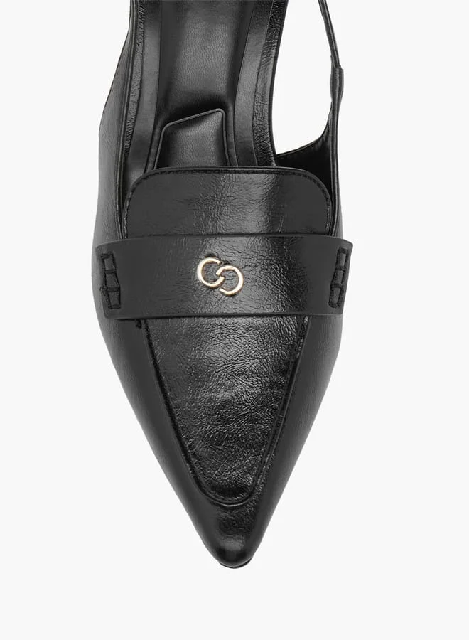 سيليست حذاء نسائي slingback بتفاصيل شعار وإبزيم