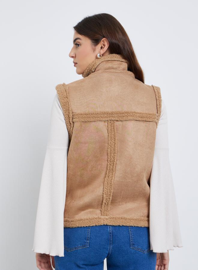 Styli Beige Sleeveless Faux Fur Lining Gilet - Image 5