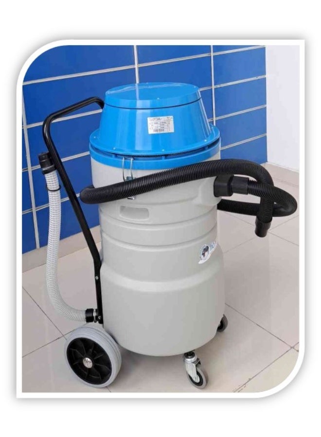 فيورينتيني مكنسة فيورنتيني C72 الكهربائية شديدة التحمل للتنظيف الرطب والجاف - محركان بقوة 1000 واط (2000 واط إجمالاً)، وخزان عالي السعة سعة 75 لترًا، وتدفق هواء بمعدل 425 مترًا مكعبًا/ساعة، وضغط تفريغ 226 مليبار، ومستوى ضوضاء 81 ديسيبل. صُممت هذه المكنسة الصناعية بوزن 20.5 كجم لتضمن أقصى درجات المتانة والأداء، وتضمن تنظيفًا فعالًا للمناطق الرطبة والجافة في المصانع والمستودعات والفنادق والمنشآت التجارية الكبيرة - صُنعت في إيطاليا.