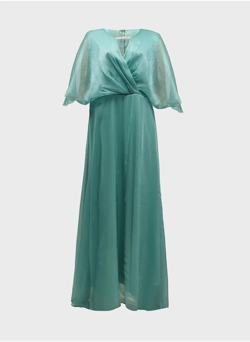 خزانة Plus Size Shimmer A-Line Dress