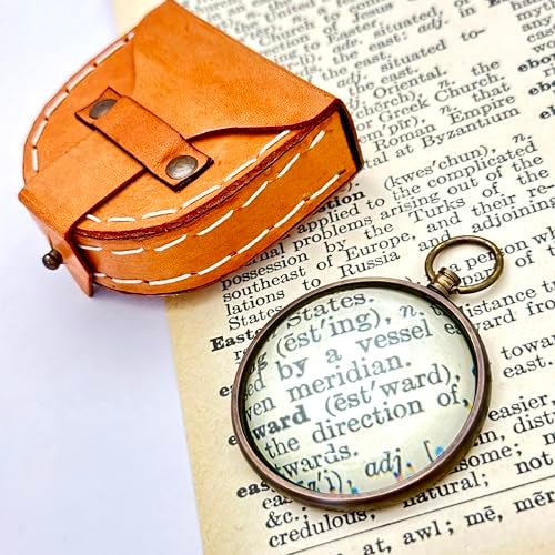 geekgifts Pocket Magnifying Glass with Leather Box - Domed Magnifying Glass - Monocle Costume Magnifiers - Book Magnifier for Reading - Hand Made Gift (Gold - Without Chain) - Image 2