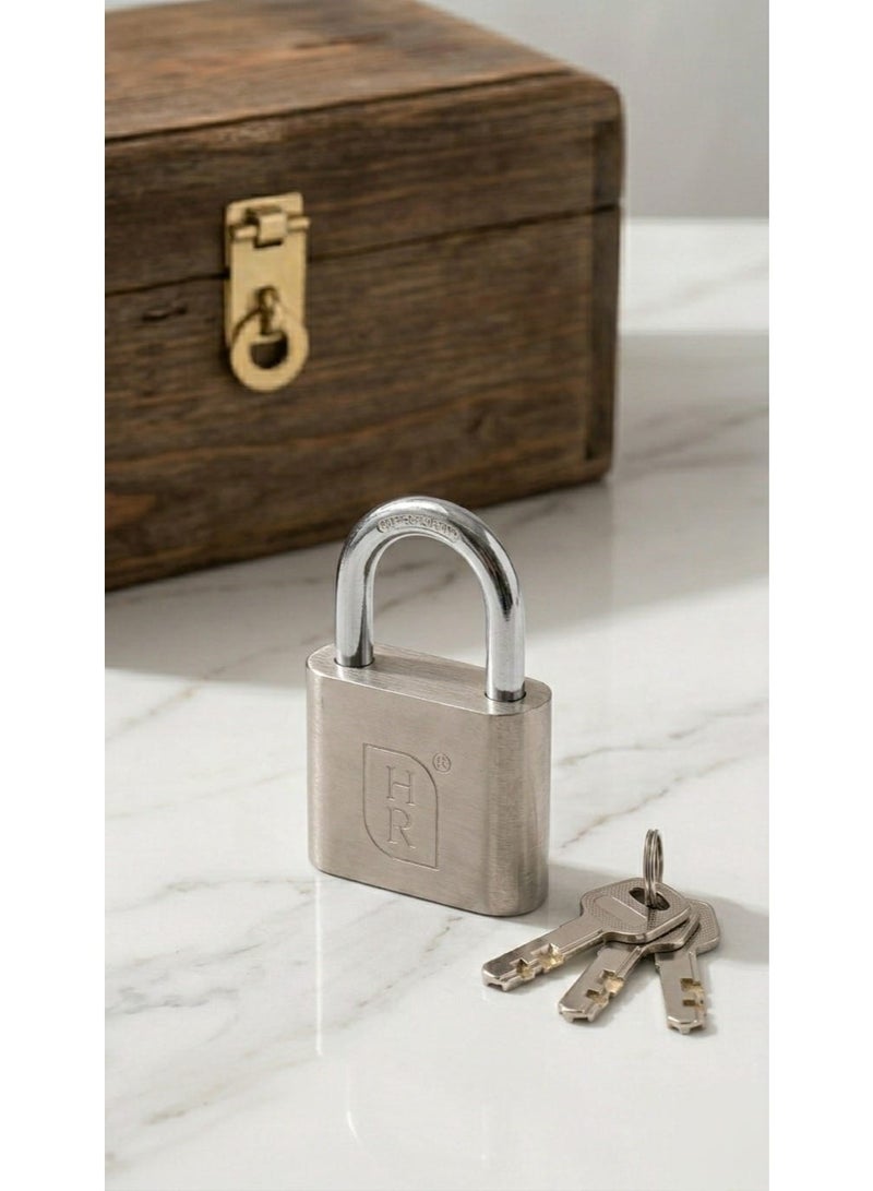 HR ‏Heavy Duty Solid Security Padlock ، Padlock with Keys ، Door and Warehouse Lock 50mm Size ، Padlock with 3 Keys Set ، Keyed Door Lock ، Hardened Steel Shackle for High Protection ، Lock for Doors ، Steel Iron Padlock ، Padlocks for Gates ، Security Lock for Homes Offices and Shops ، Lock with Internal Steel Ball System to Prevent Forced Breaking ، Door Locks ، Padlock Resistant to Master Keys and Theft Tools ، Anti Rust External and Internal Lock ، Durable Design for Protecting Warehouses and Garages ، Advanced Technology Security Lock to Prevent Unauthorized Duplication ، Heavy Duty Lock for Stores and Companies ، Ultimate Protection for Important and Family Places ، High Quality Mechanical Lock with Special Security Keys ، Anti Pick and Manual Opening Lock ، Perfect Security for Iron and Wooden Gates ، Weather Resistant Padlock for Harsh Conditions ، Integrated Security Solutions for Private Property. - Image 2