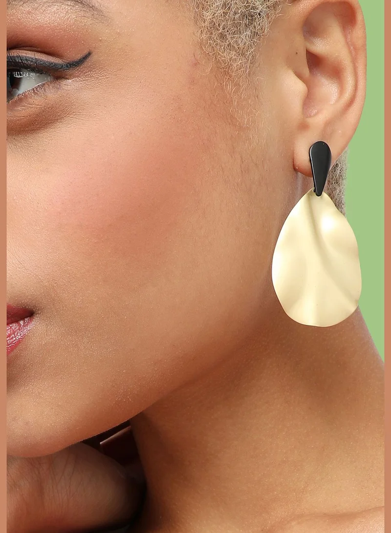 SOHI Gold Plated Party Designer Drop Earring For Women