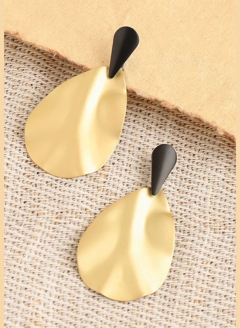 SOHI Gold Plated Party Designer Drop Earring For Women