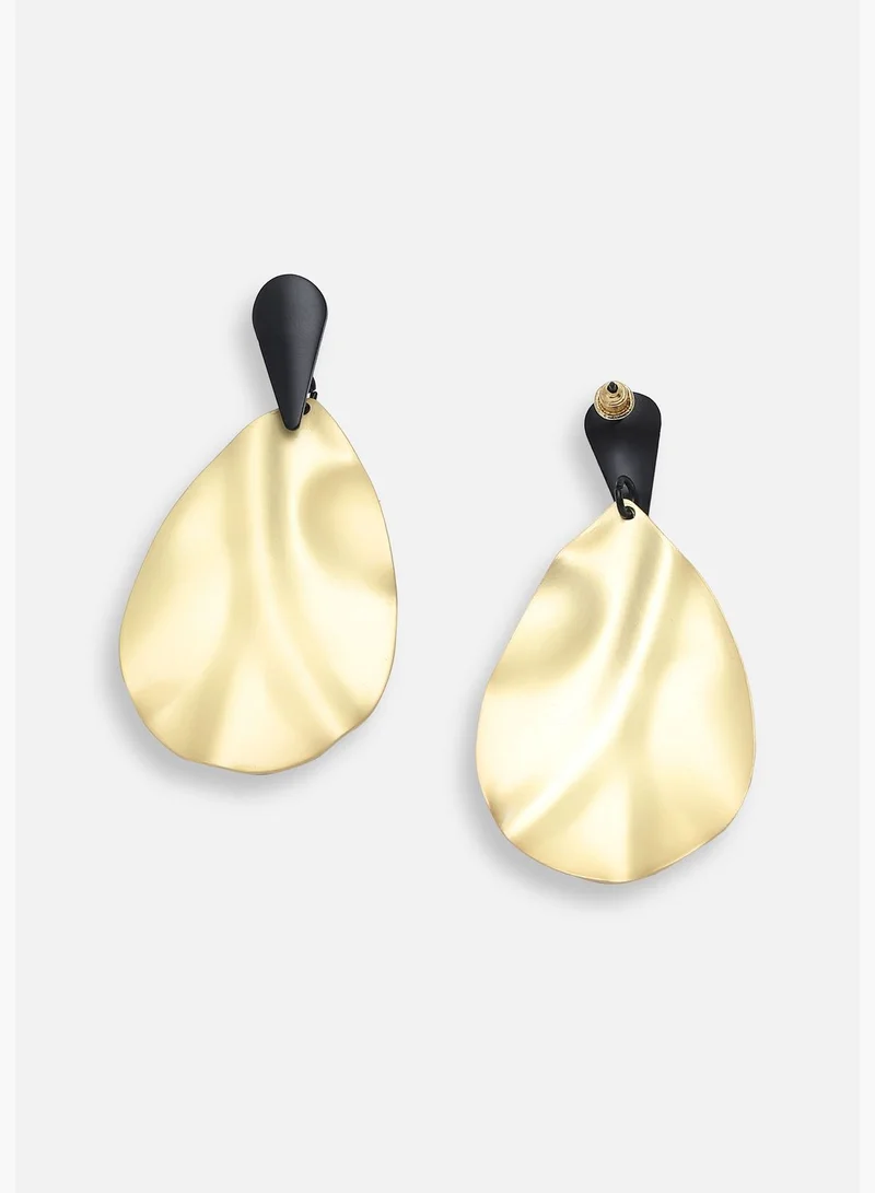 SOHI Gold Plated Party Designer Drop Earring For Women