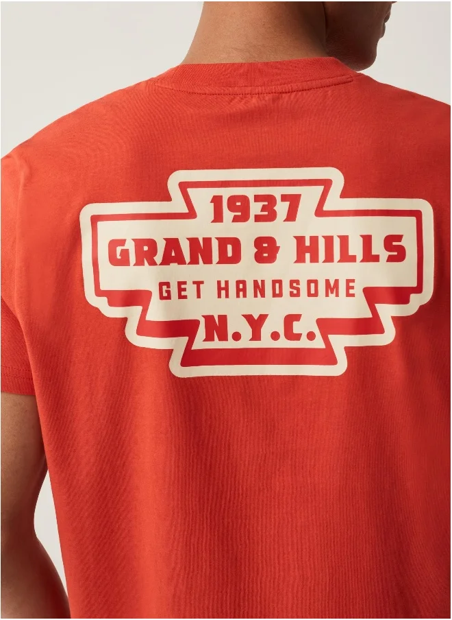 او في اس T-shirt with Grand&Hills logo print