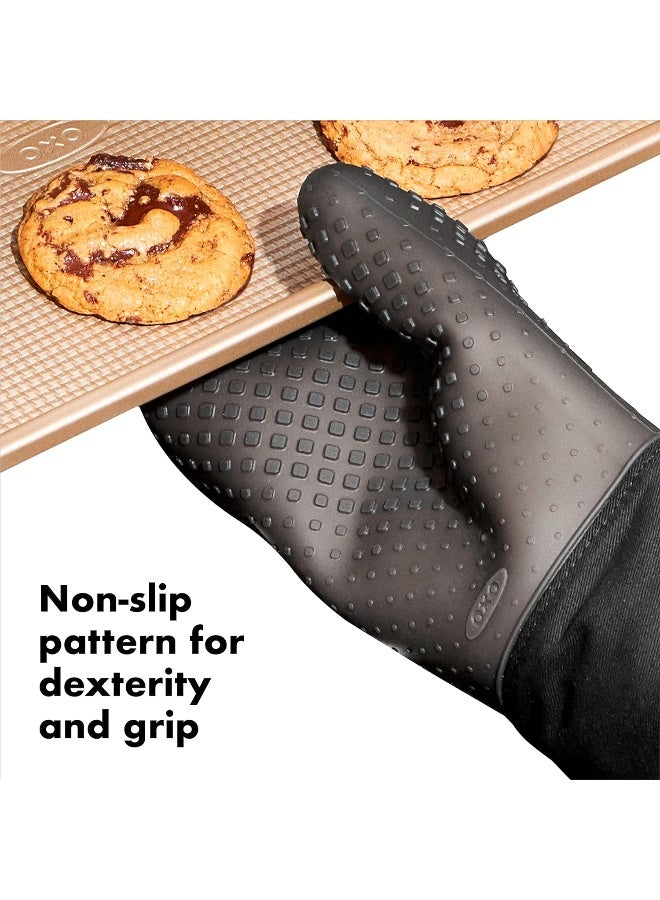 OXO Good Grips Silicone Oven Mitt Black  - Image 3