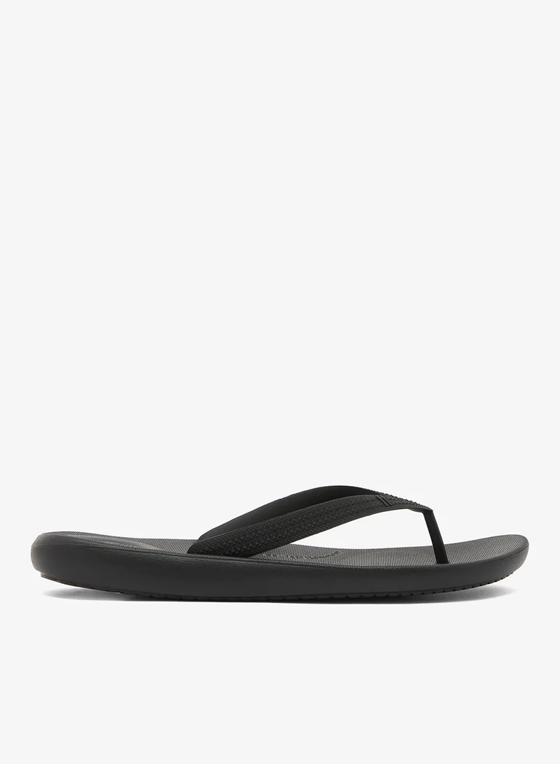 Fitflop Iqushion Textured Strap Flip-Flops