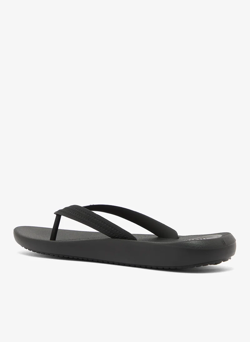 Fitflop Iqushion Textured Strap Flip-Flops