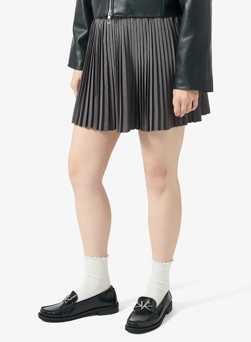 VALENTINO BY MARIO VALENTINO  Bow detail close toe Mocassin for Women | Best Price UAE