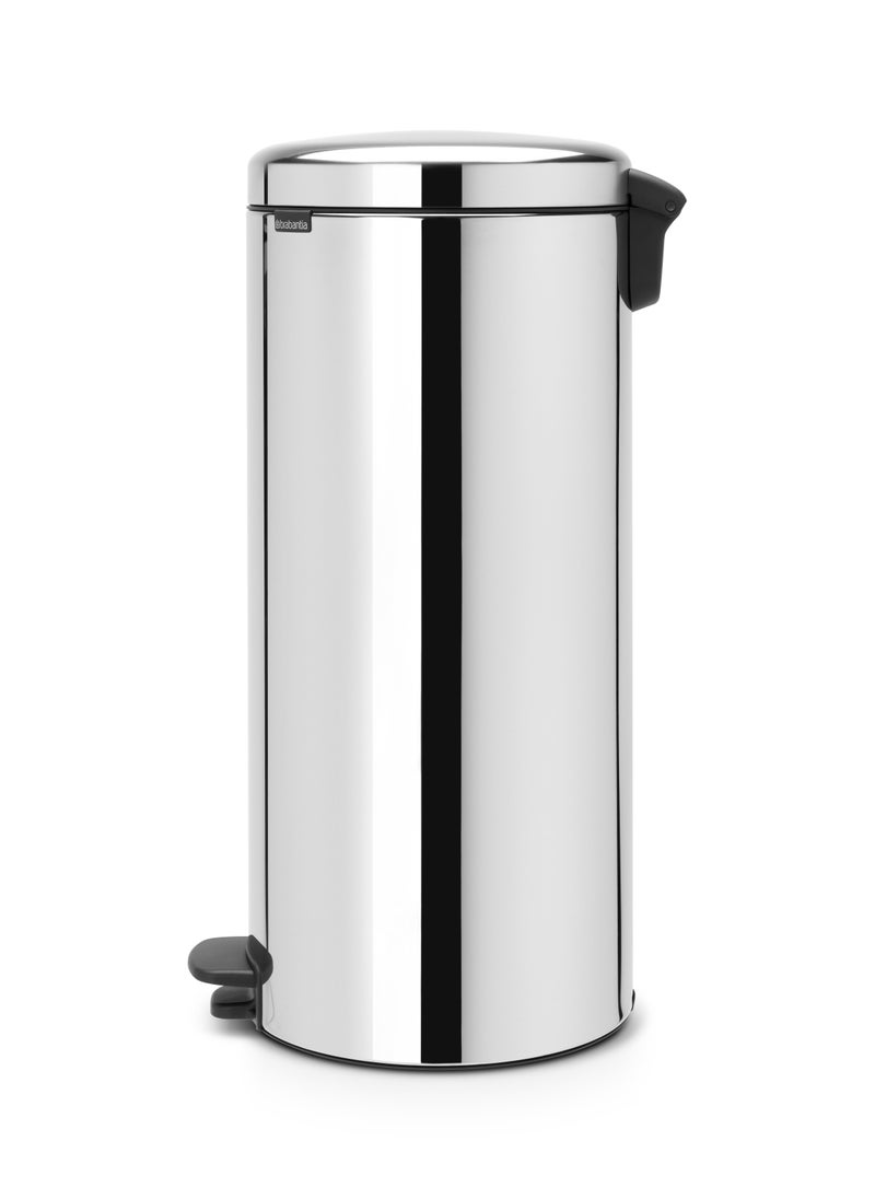 Soft Closing NewIcon Pedal Bin 30 litre with Metal Inner Bucket - pzsku/Z0BA08B2187BA11FDC8CAZ/45/_/1688627312/9a5e3975-49b8-4b86-bcd6-a5225c85508a