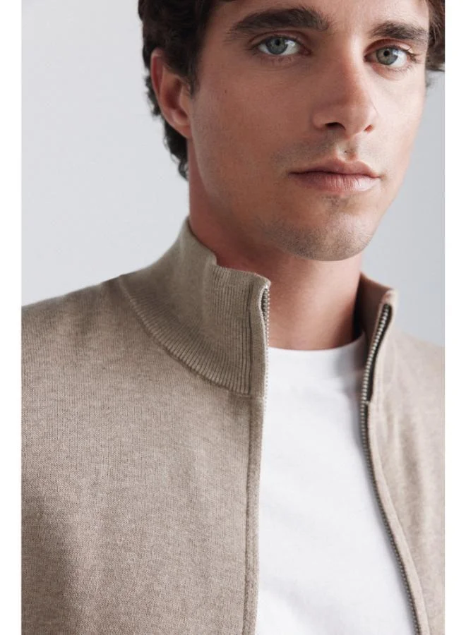 Springfield  Basic zip fastening cardigan for Men | Best Price UAE