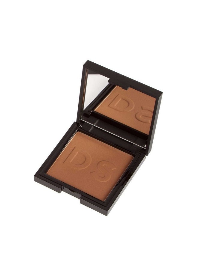 Daniel Sandler Daniel Sandler INSTANT TAN Wash-Off Face Powder Bronzer - Water-Resistant Matte Bronzing Powder for a Natural Sun-Kissed Glow - Color-Balanced for Fair to Medium Skin - Portable Compact with Mirror  - Image 1