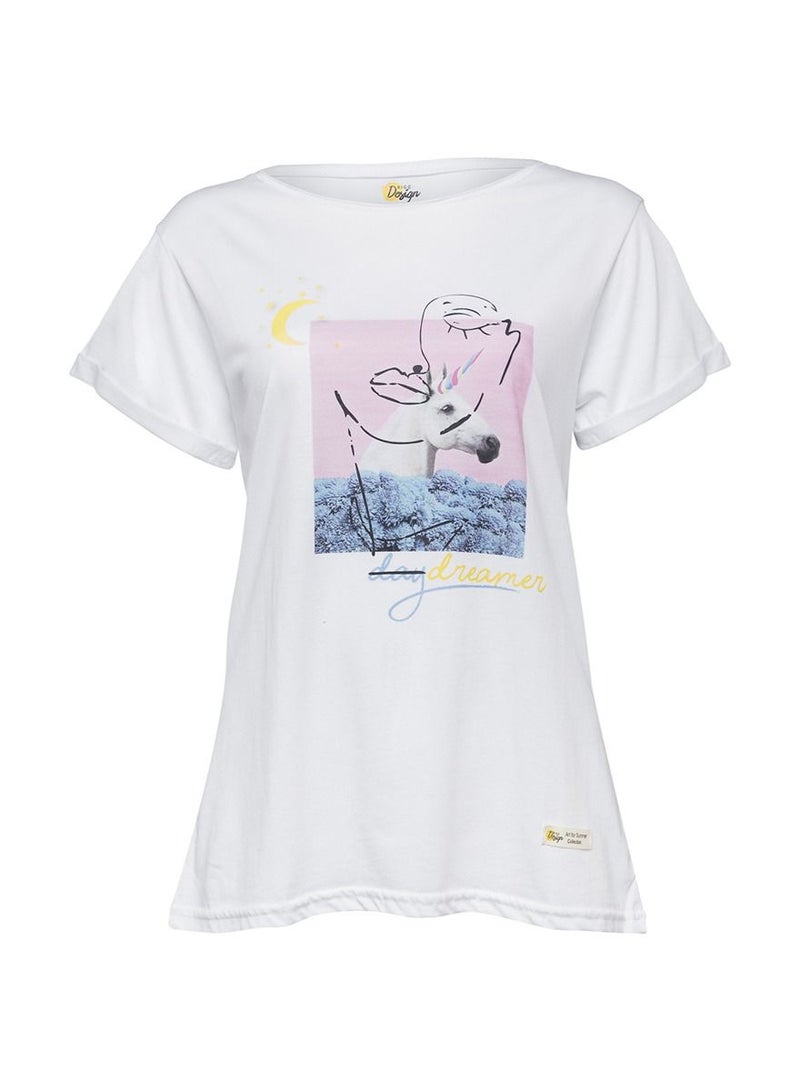 بيج ديزاين تي شيرت نسائي أبيض بتصميم مخصص - Image 1