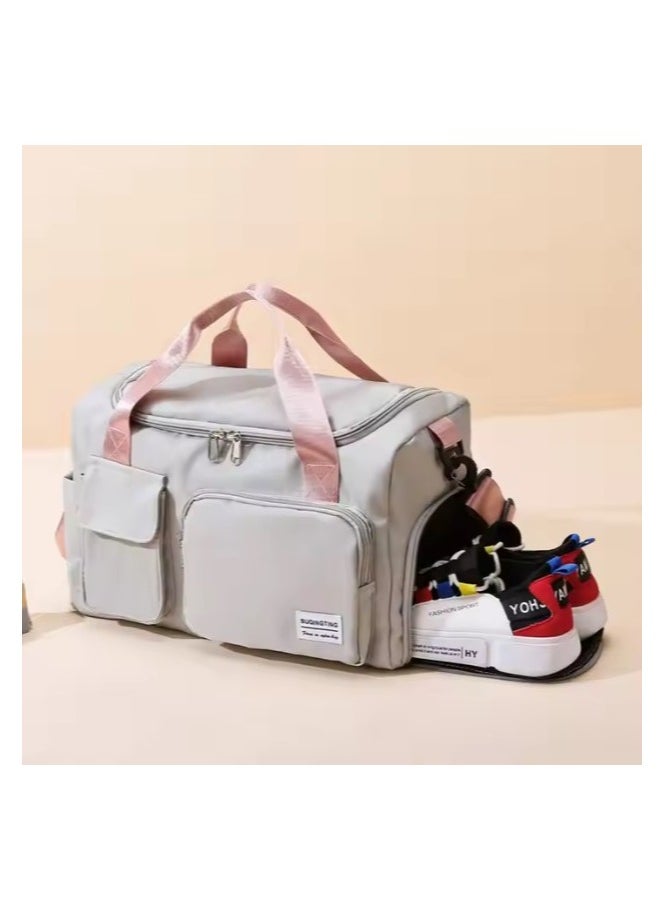 Large sports duffle bag, for gym and travel, with a dedicated shoe pocket, and a separate pocket for wet and dry storage, waterproof, for exercise and yoga, for men and women
