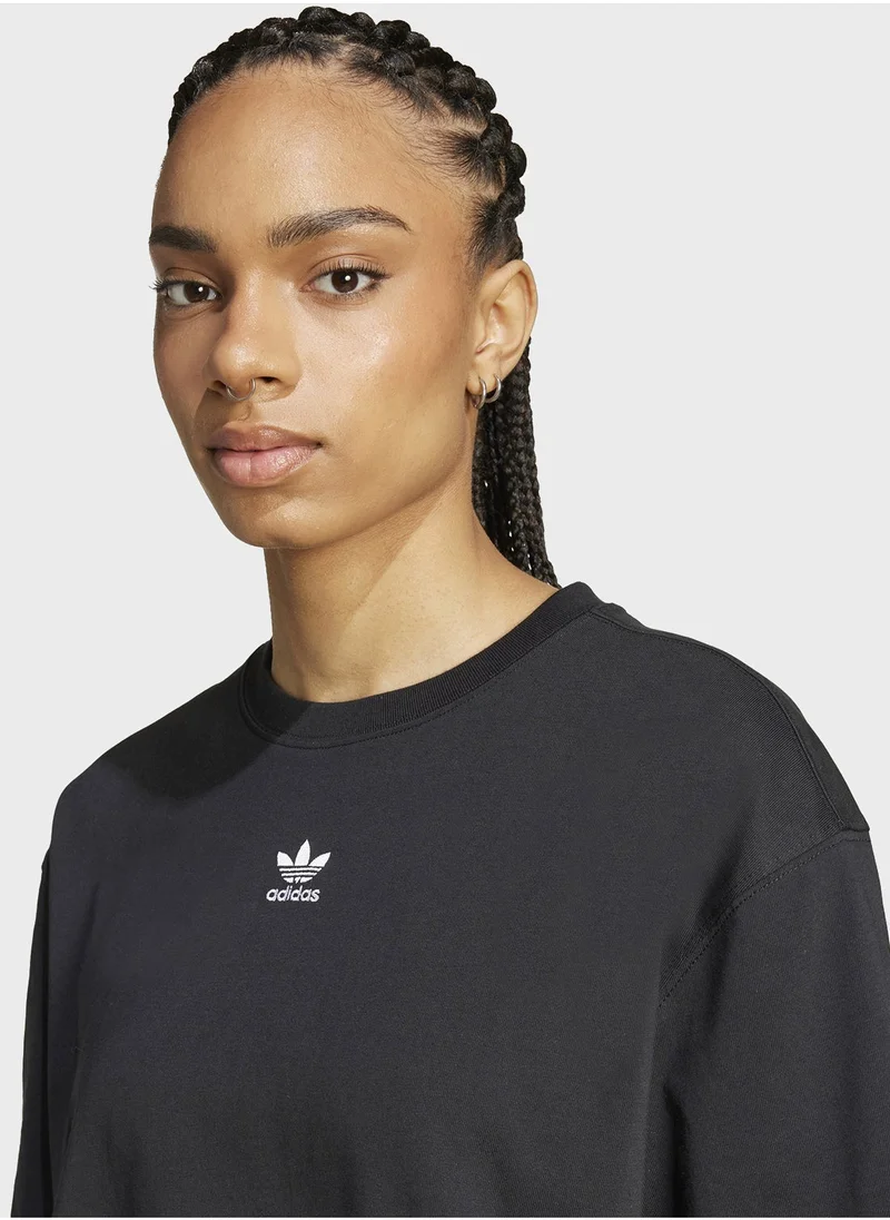 اديداس اوريجينالز Essentail Crop T-Shirt