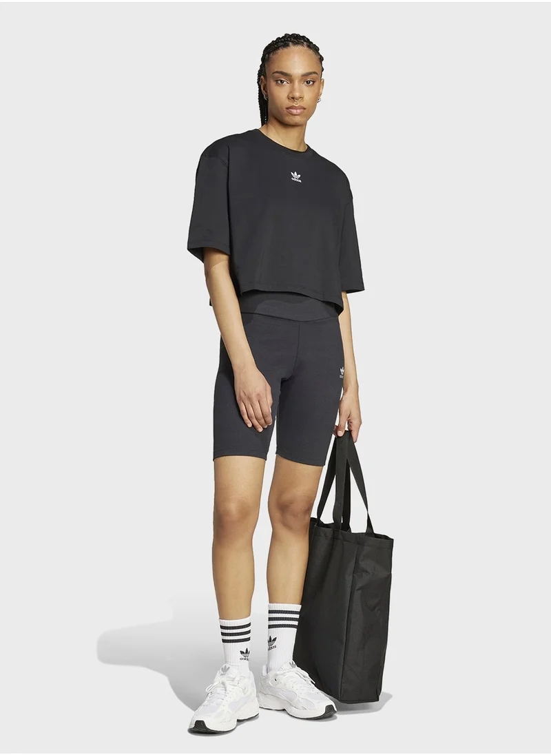 اديداس اوريجينالز Essentail Crop T-Shirt