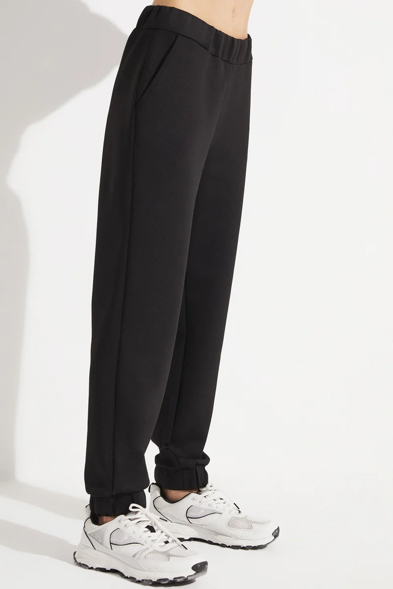 JUNE Women's Scuba Fabric Relaxed Cut Sports Sweatpants