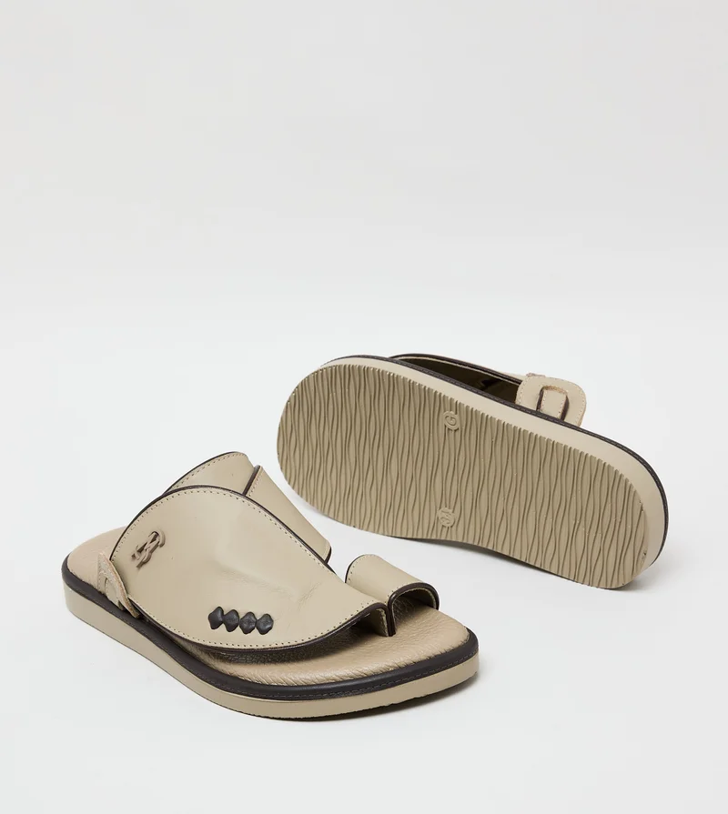 STEVE MADDEN  Kids Sandal Sand Boys Sandals for Men | Best Price UAE
