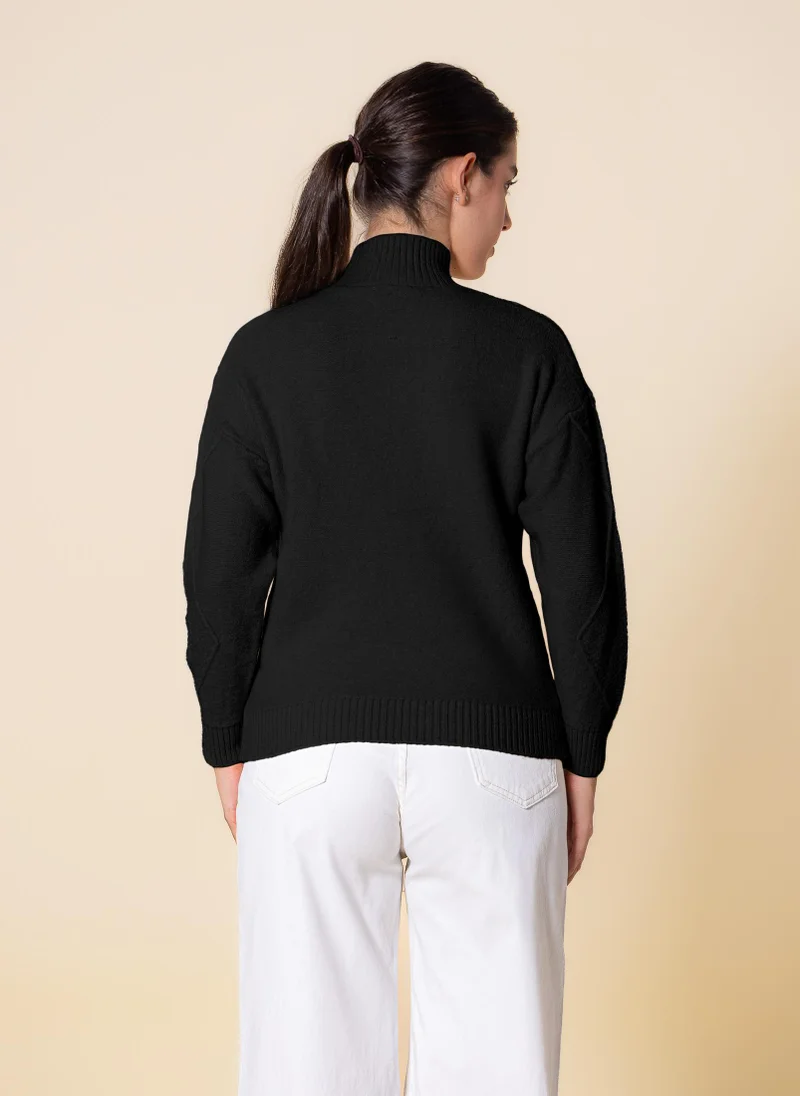 SHAPES CABLE KNIT HIGH NECK SWEATER