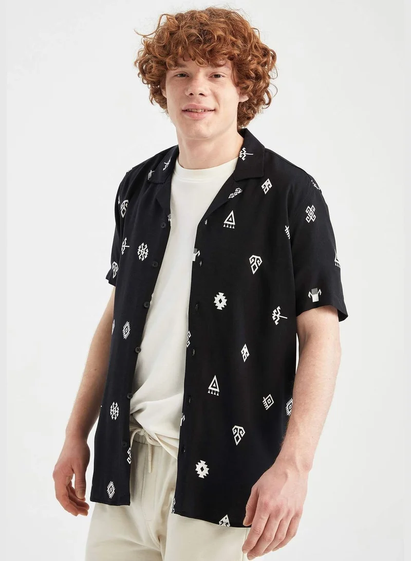 ديفاكتو Regular Fit Short Sleeve Printed Viscose Shirt