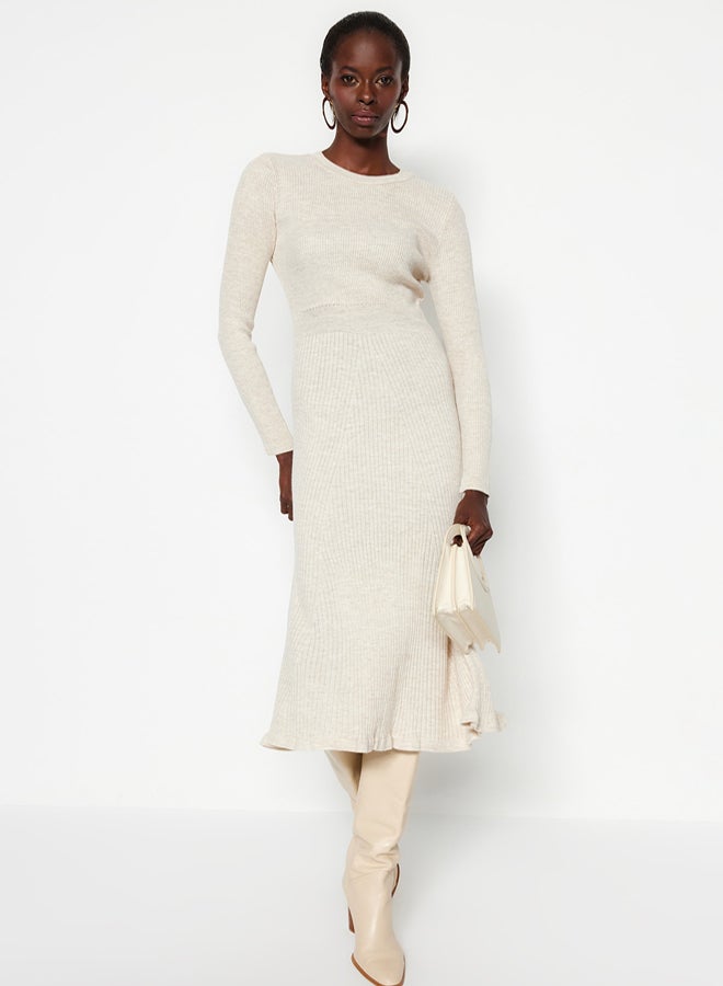 trendyol فستان كرو نيك من نسيج ميدي من الصوف - Image 2