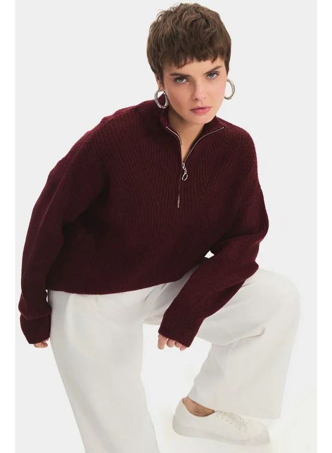 JUNE June Women Soft Texture Zippered Knitwear Sweater Burgundy
