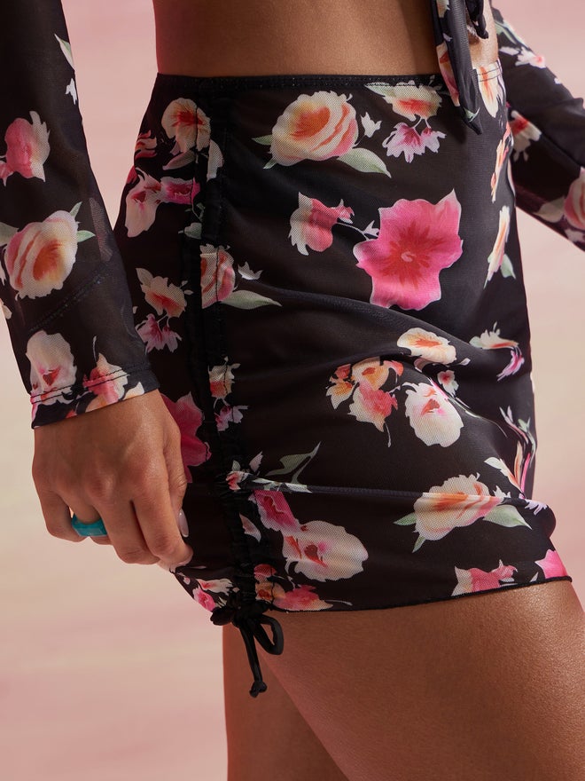 Styli Pack of 4 - Floral Print Tie-Front Top, Ruched Skirt, Bikini Tie Back and Brief - Image 5