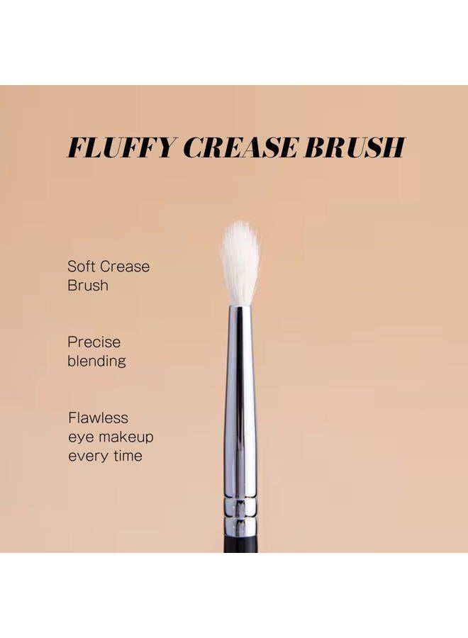 Younique Fluffy Crease Brush - Image 2