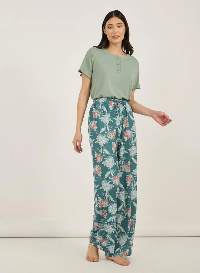 Styli Rib Placket T-Shirt & Floral Print Pyjama Set