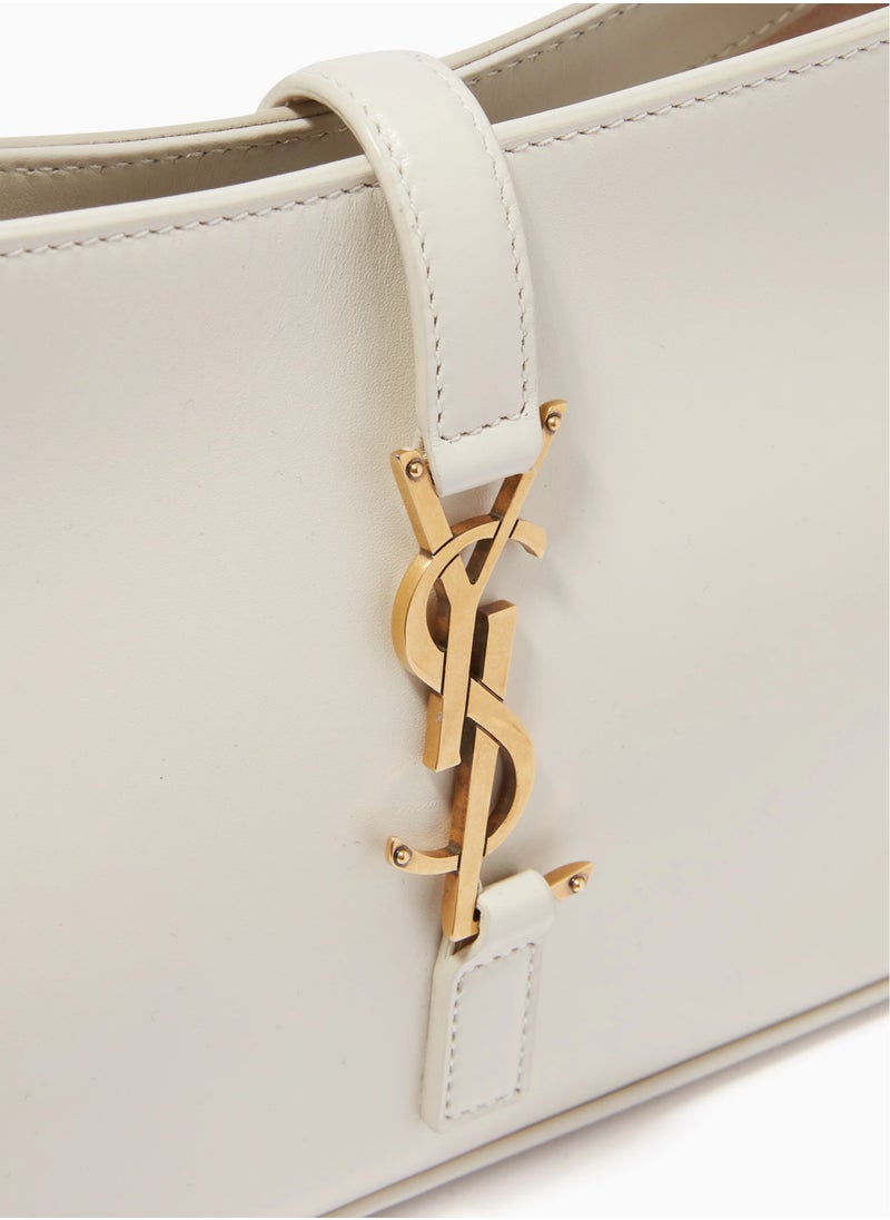 Yves Saint Laurent SAINT LAURENT Le 5 À 7 Hobo Bag in Smooth Leather  - Image 4