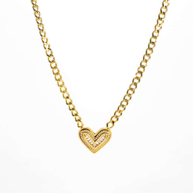 سلسلة أستانليس ستيل ذهبي مع دلاية شكل قلب مرصع بفصوص الزيركون الزيركون - Image 1