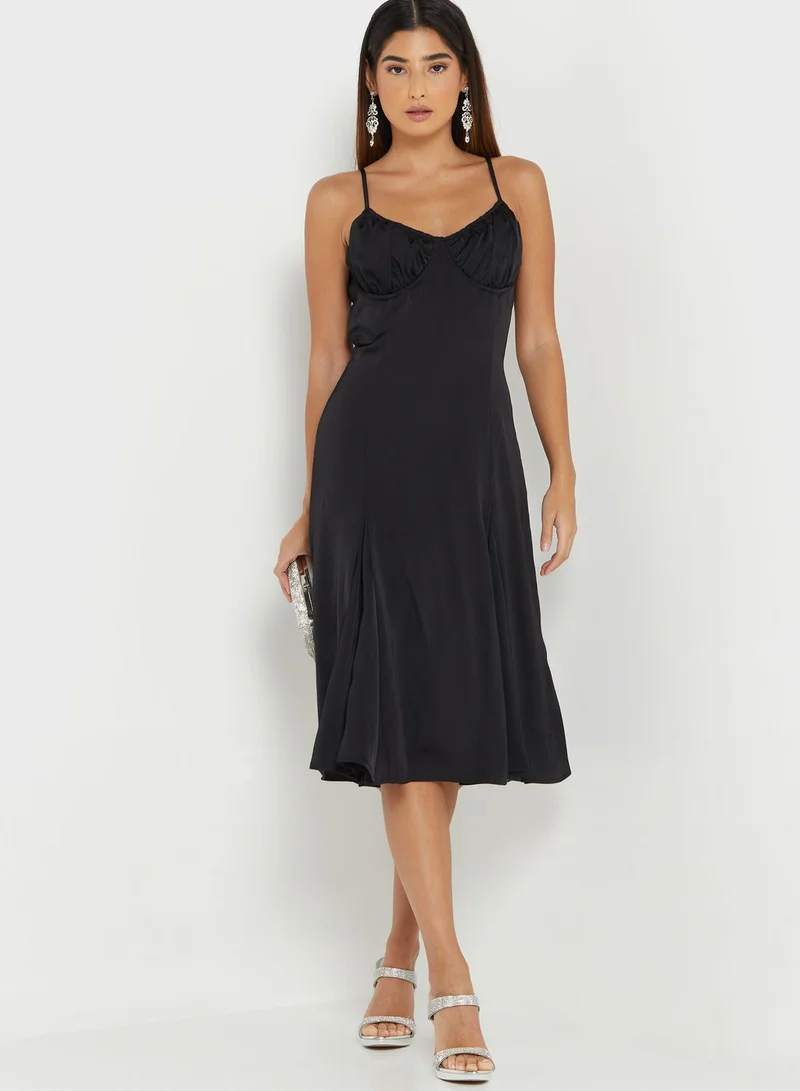 boohoo Strappy Sweetheart Neck Skater Dress for Women | Best Price Oman