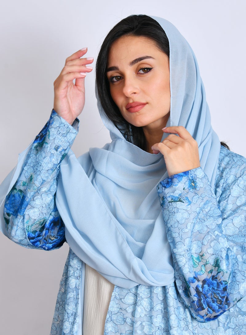 عبايات حوراء عباية باللون الأزرق بقصة انسيابية من قماش الدانتيل بطبعات عشوائية - Image 3