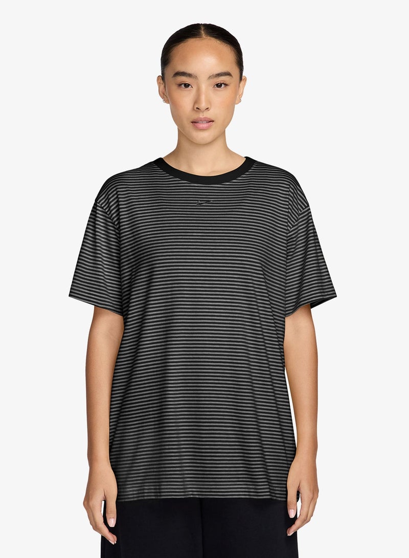 Nike Nsw Stripe T-Shirt - Image 1