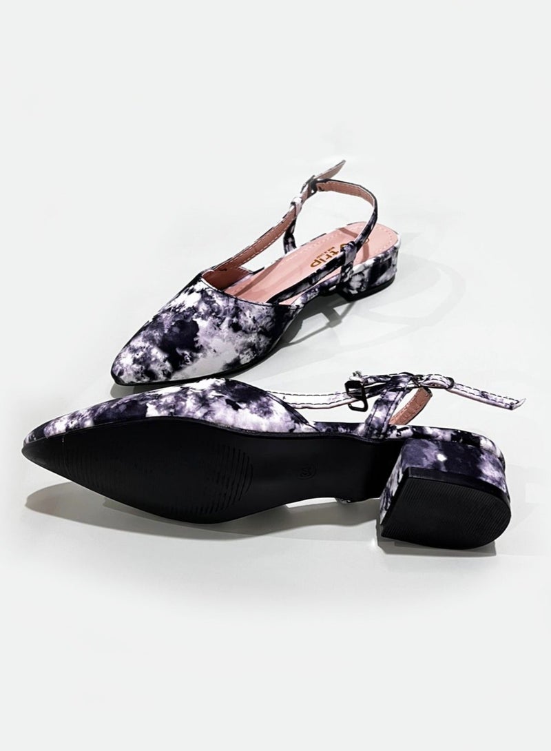 Trip Open-toe low-heeled shoe with ankle strap - Image 3