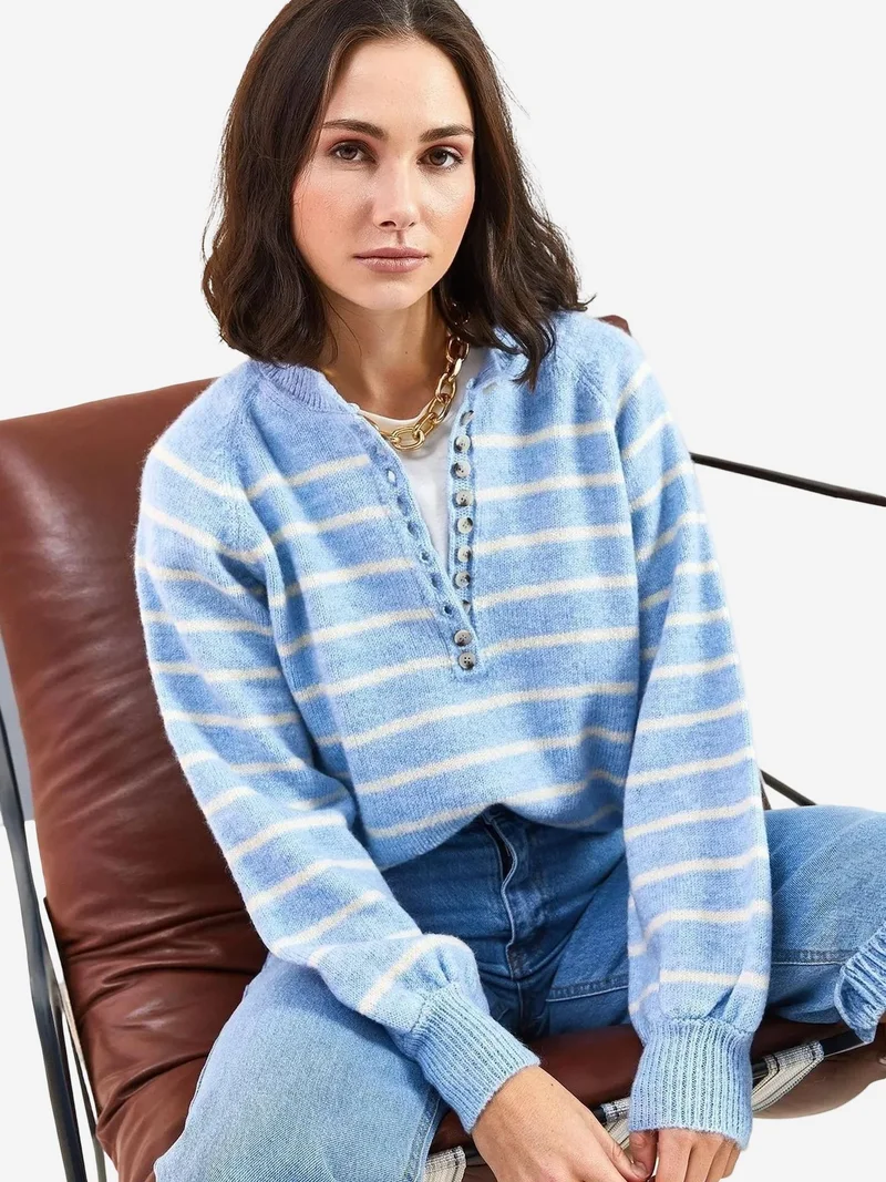 Bianco Lucci LUCCI Button-Collar Knit Sweater