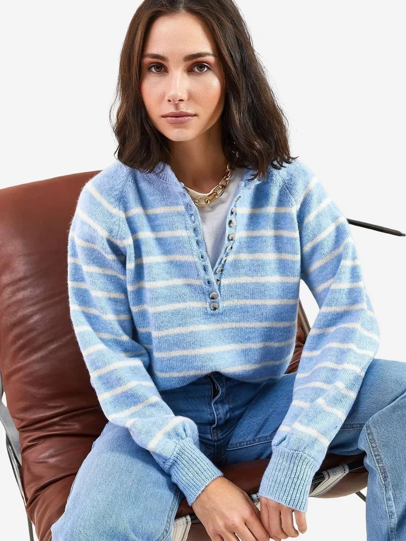 Bianco Lucci LUCCI Button-Collar Knit Sweater