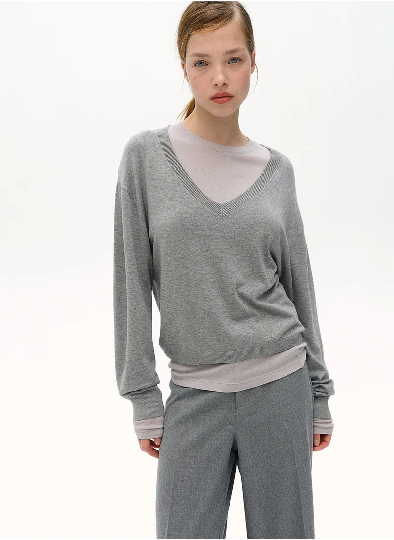 H&M Fine-Knit V-Neck Jumper