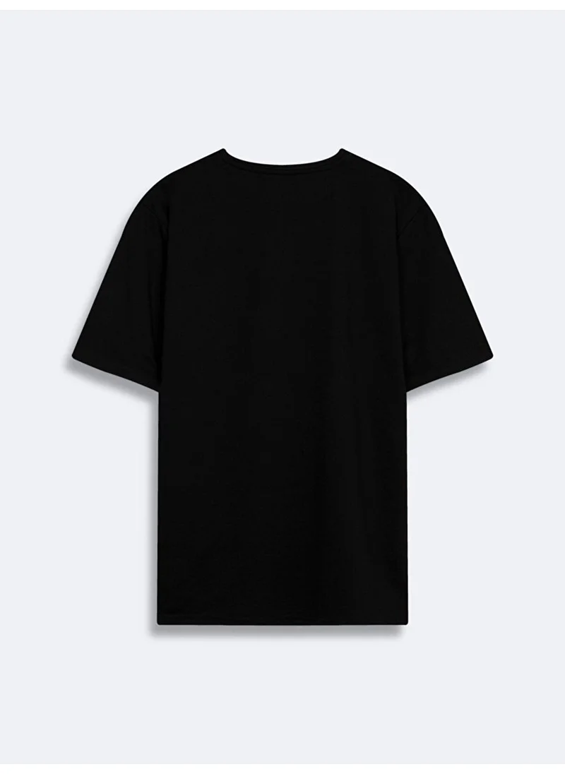 ال تي بي Black T-Shirt