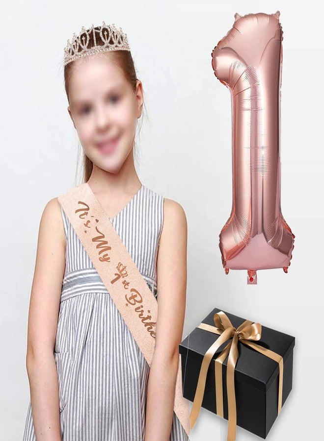 زينة عيد الميلاد الأول للفتيات الصغيرات، تشمل زينة كعكة عيد الميلاد، ووشاح الملكة مع دبوس اللؤلؤ، وتاج مرصع بأحجار الراين، وشموع مرصعة بالأرقام، وبالونات. - Image 5