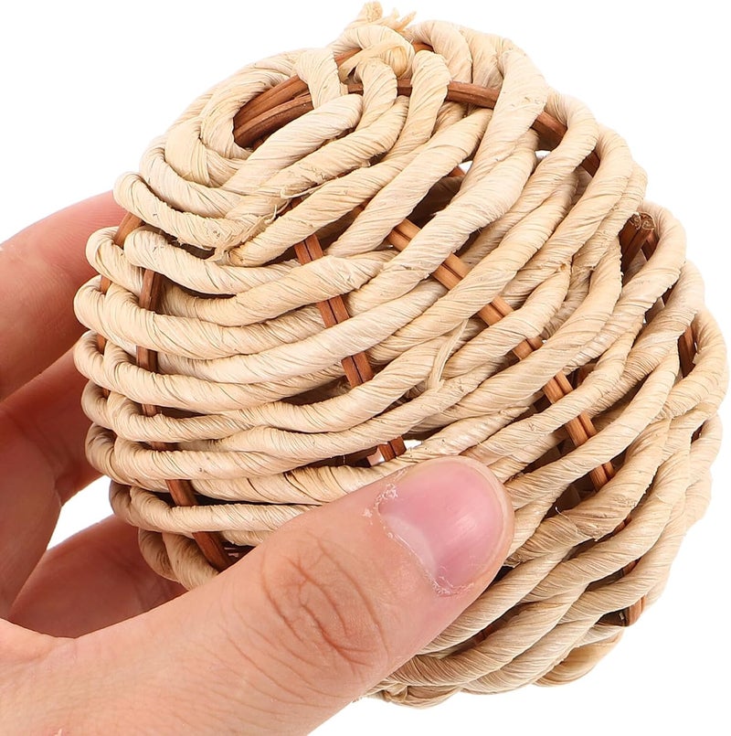FRCOLOR 4pcs Hand-Woven Chew Grass Balls for Small Pets – Natural Hay, Corn Husk, Reed, and Sisal Rope – Teeth Grinding for Rabbits, Guinea Pigs, Hamsters, Chinchillas, and Birds - Image 4