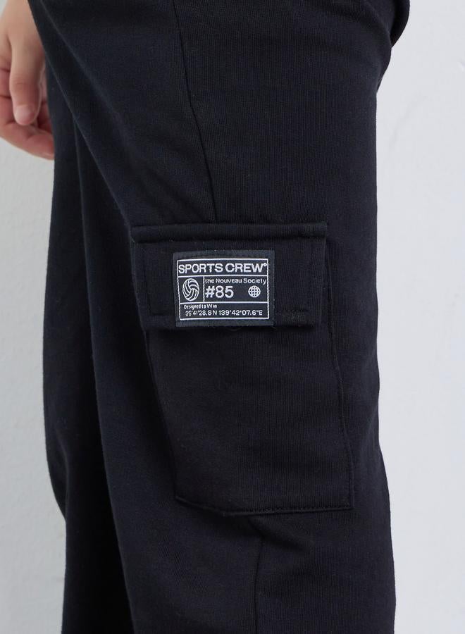 ستايلي جوغر بجيوب كارجو وتفاصيل مطاطية - Image 3