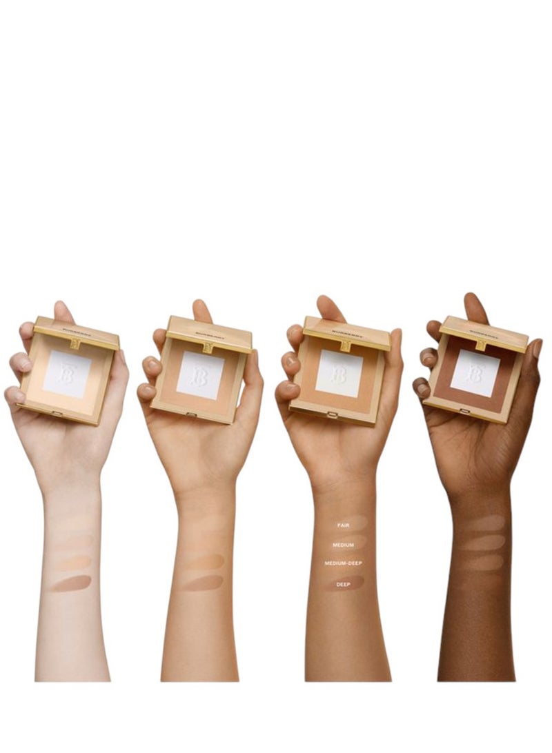 BURBERRY بودرة بربري بيوند وير للتثبيت والتنعيم - 01 فير، 11 جرام - Image 4