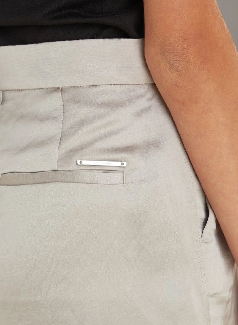 CALVIN KLEIN Relaxed Viscose Linen Shorts - Image 3