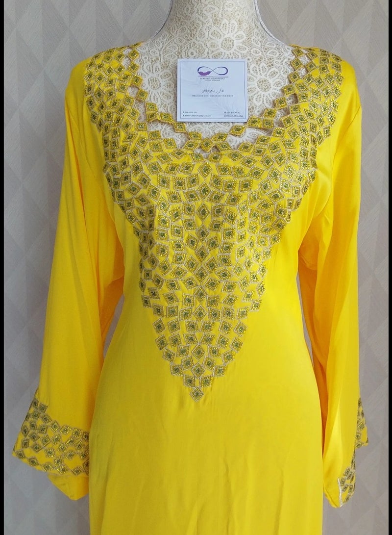 جلابية مخورة صفراء