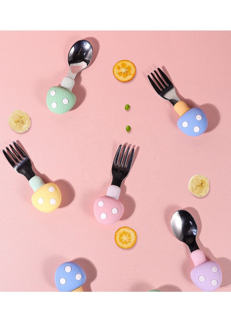 هايلاند طقم ملاعق وشوكة للأطفال من الفولاذ المقاوم للصدأ بمقبض قصير من قطعتين باللون الأزرق مع علبة - Image 5