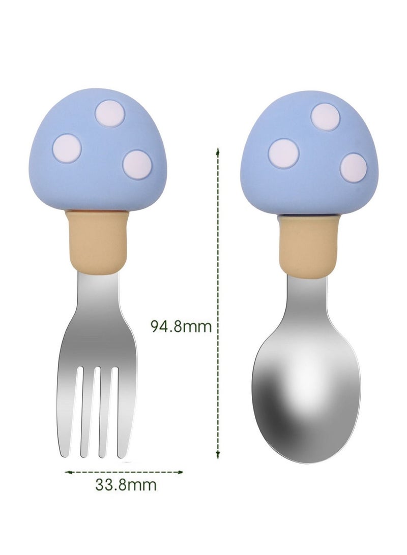 هايلاند طقم ملاعق وشوكة للأطفال من الفولاذ المقاوم للصدأ بمقبض قصير من قطعتين باللون الأزرق مع علبة - Image 3